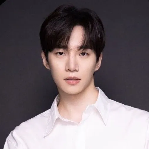 Cuplikan di balik layar dari Lee Junho