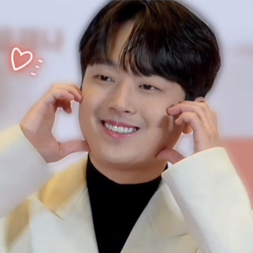 李灿元的近期活动照