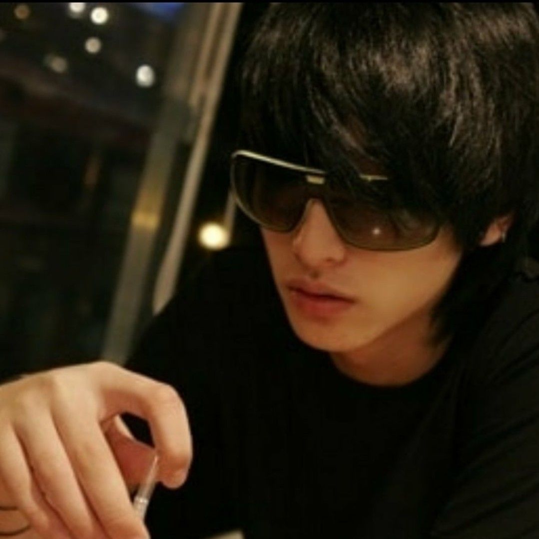 Behind-the-scenes cut of Lee Soohyuk