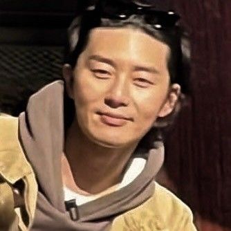 Cuplikan di balik layar dari Park Seojoon