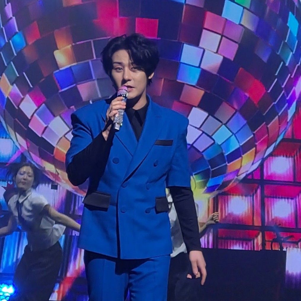 Behind-the-scenes cut of Kang Moonkyung