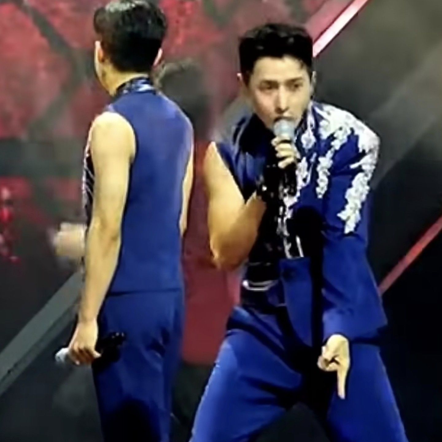 Seong Ri的最新照片