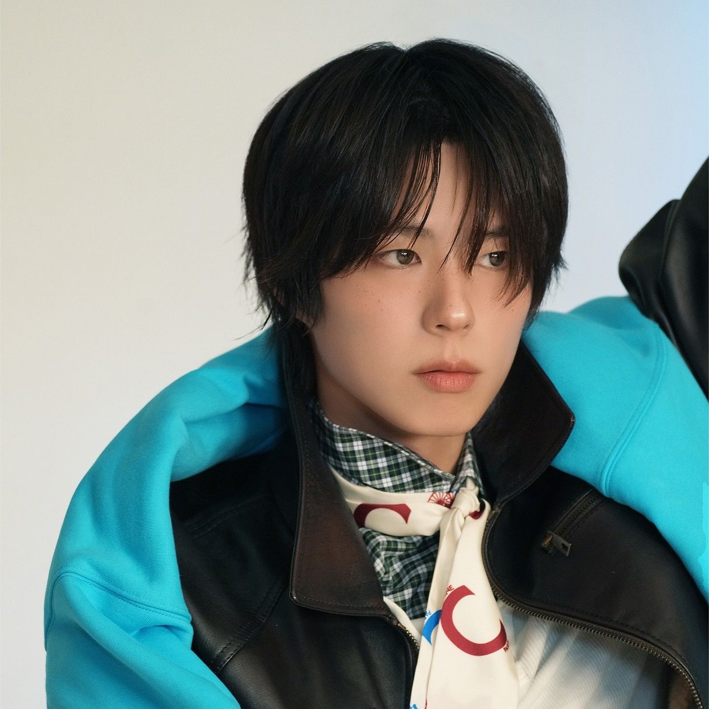 Behind-the-scenes cut of Park Bogum