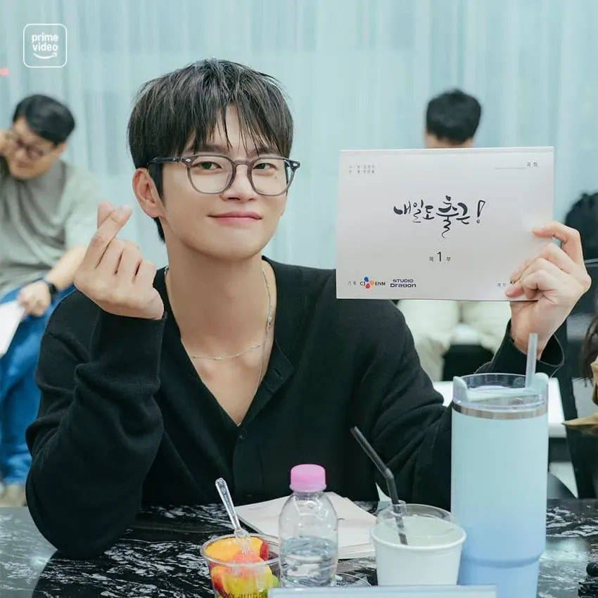 Recent activity shot of Seo Inguk
