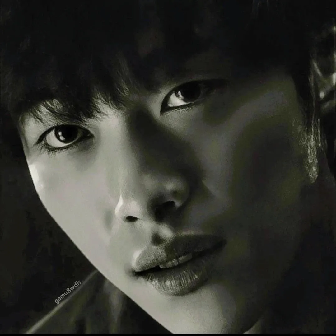 A moment captured by a fan of Woo Dohwan