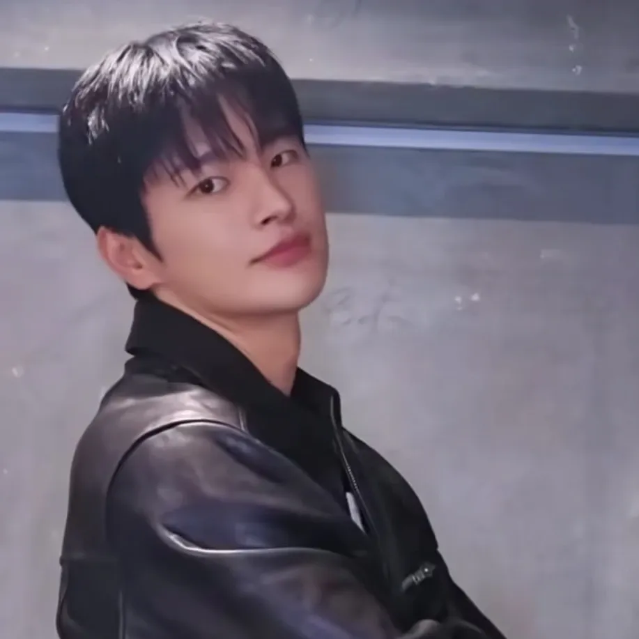 Momen yang diabadikan oleh penggemar Seo Inguk