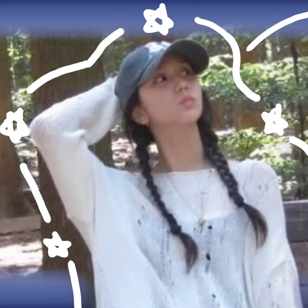 Recent activity shot of Jisoo (1995)
