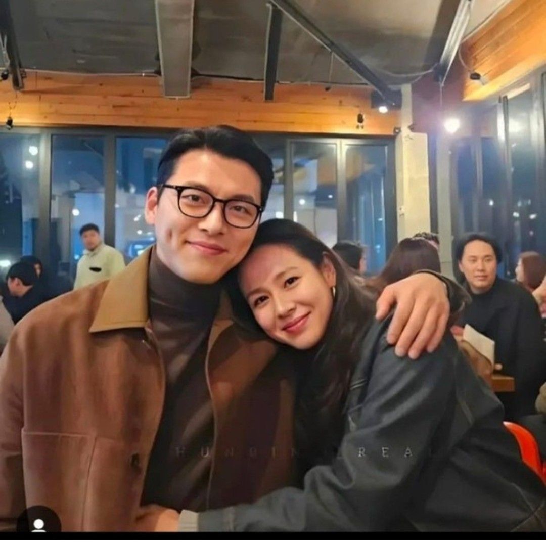 Momen yang diabadikan oleh penggemar Hyun Bin