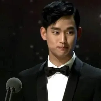 Recent activity shot of Kim Soohyun