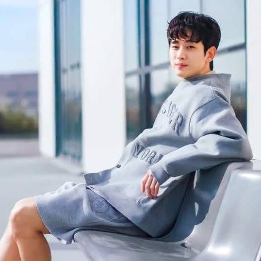 A moment captured by a fan of Kim Soohyun