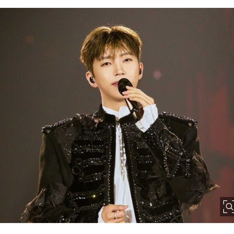 Momen yang diabadikan oleh penggemar Lim Youngwoong