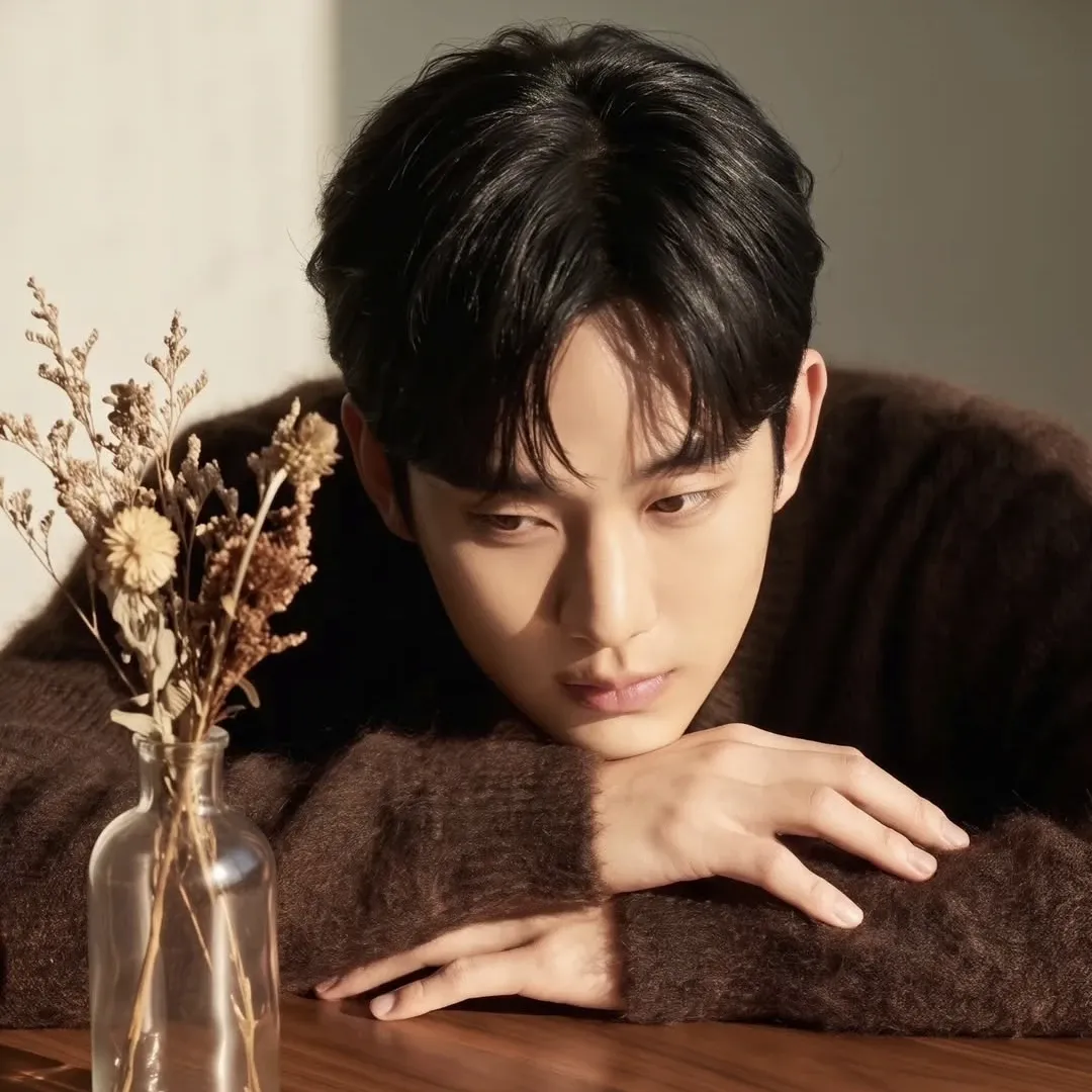Latest photo of Kim Soohyun