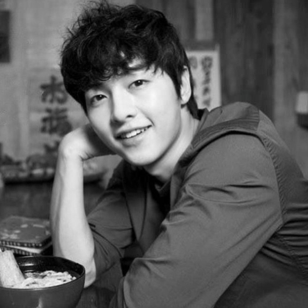 ソン・ジュンギの最近の活動ショット