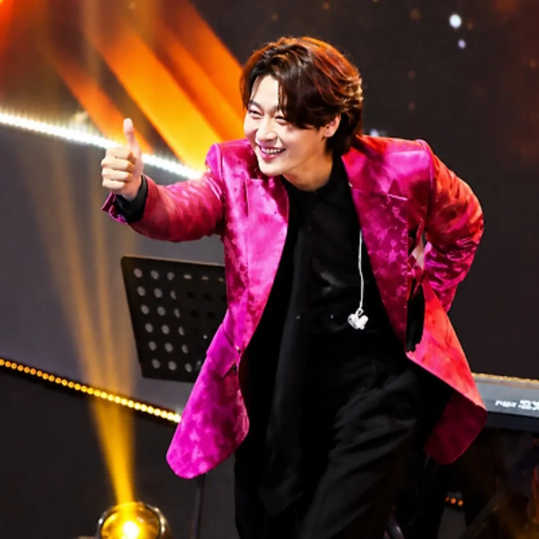 A moment captured by a fan of Min Soohyun