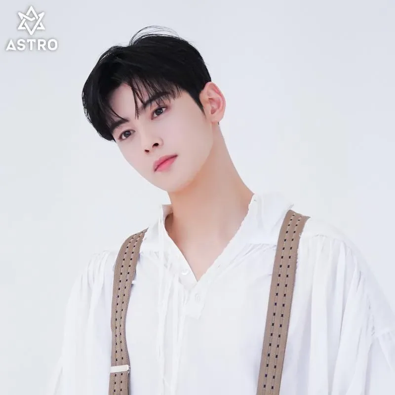 Latest photo of Cha Eunwoo