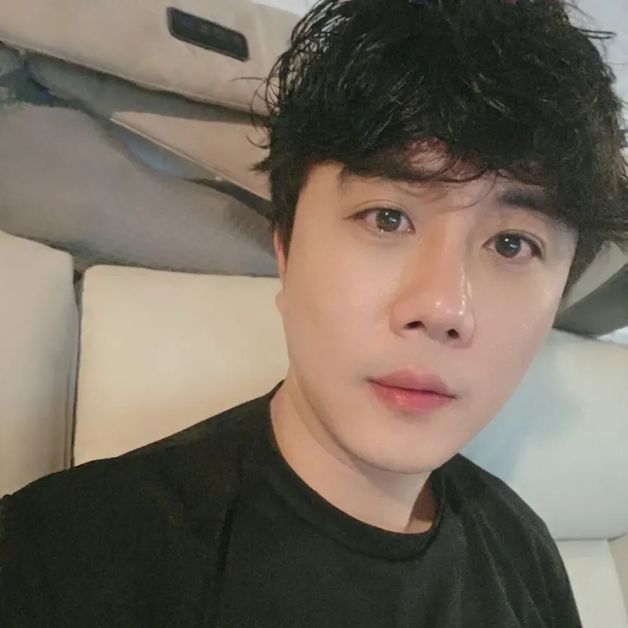 Behind-the-scenes cut of Jin Haesung