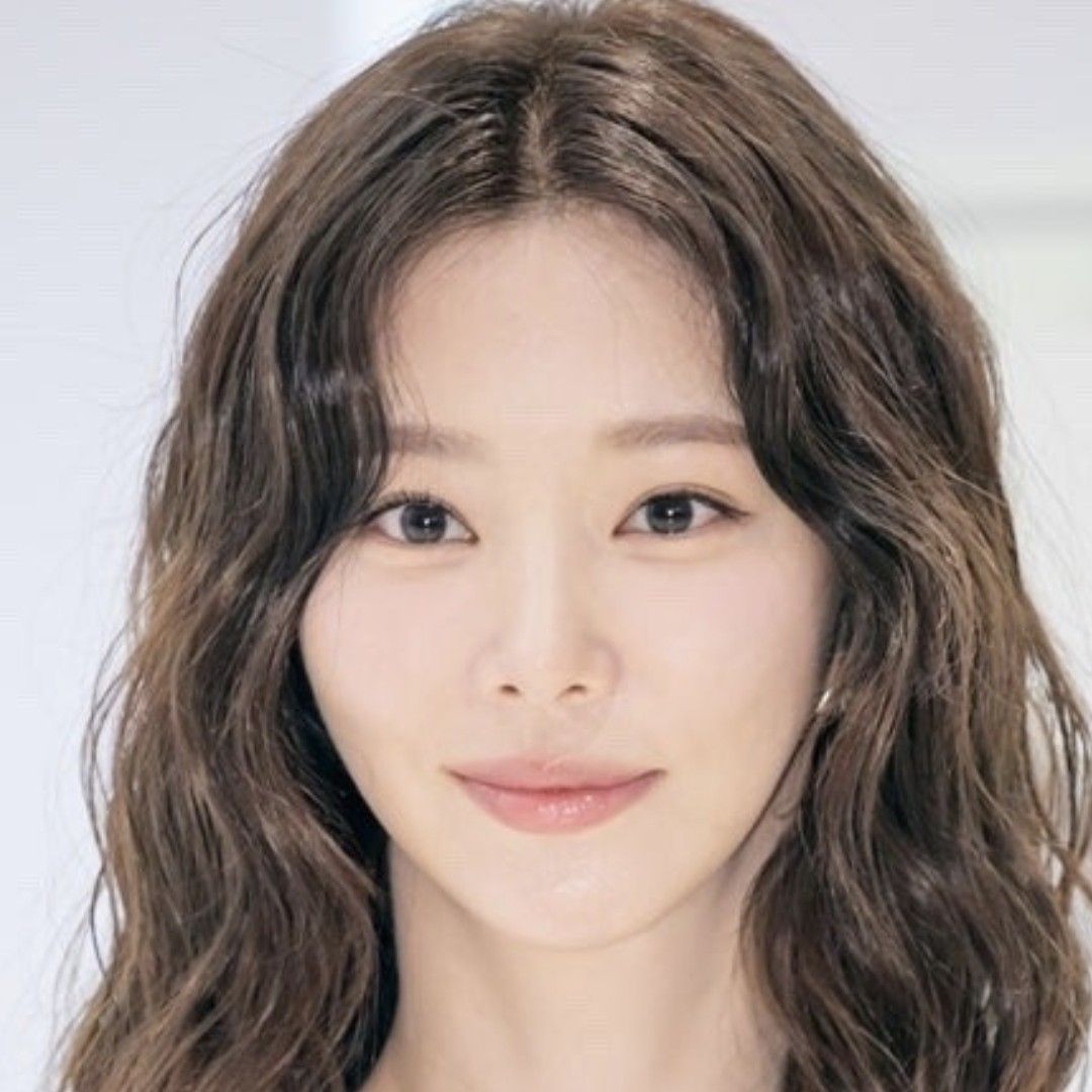 Latest photo of Lee Joobeen