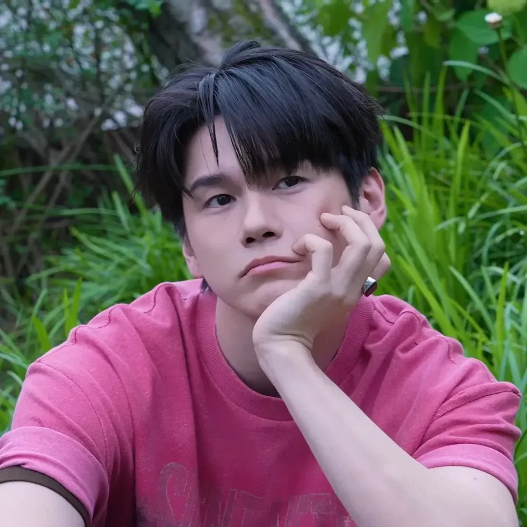 Behind-the-scenes cut of Ong Seongwu