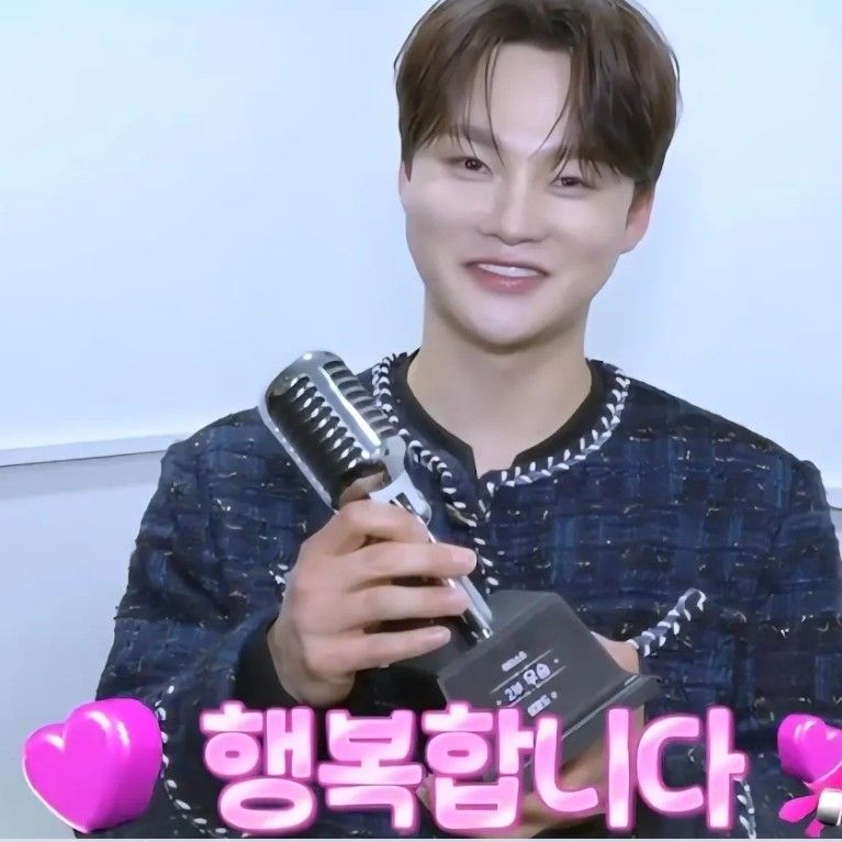 박서진 최근 활동샷