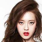 Behind-the-scenes cut of Go Ara