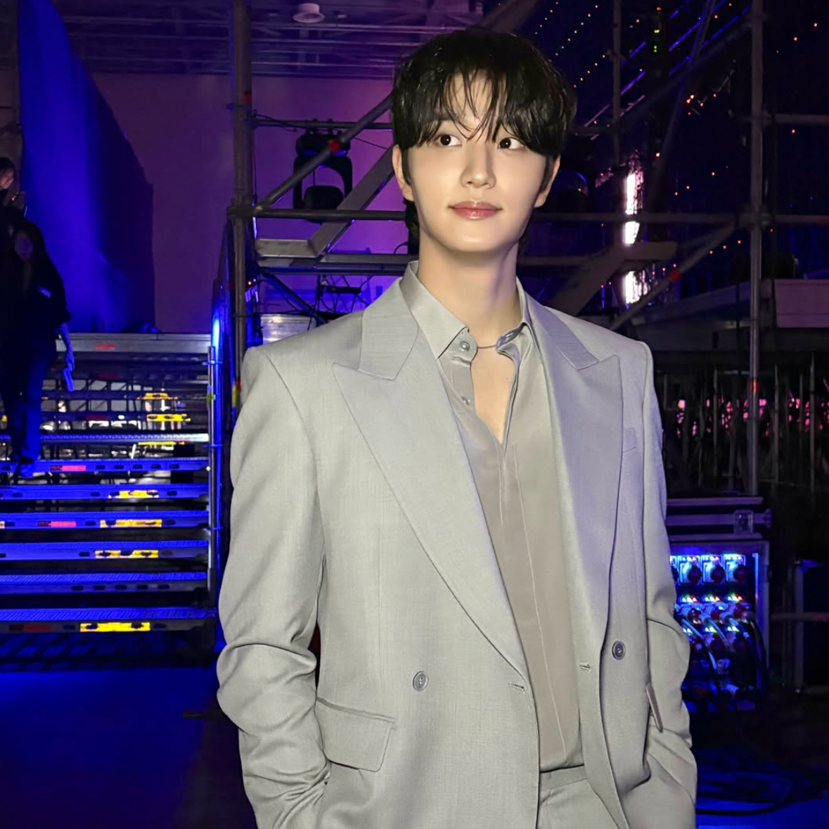 A moment captured by a fan of Kim Jaewon