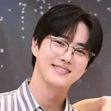 A moment captured by a fan of Suho