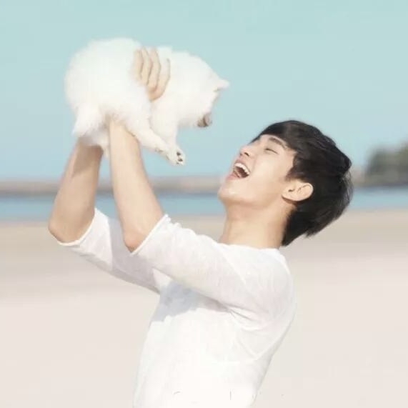 Behind-the-scenes cut of Kim Soohyun