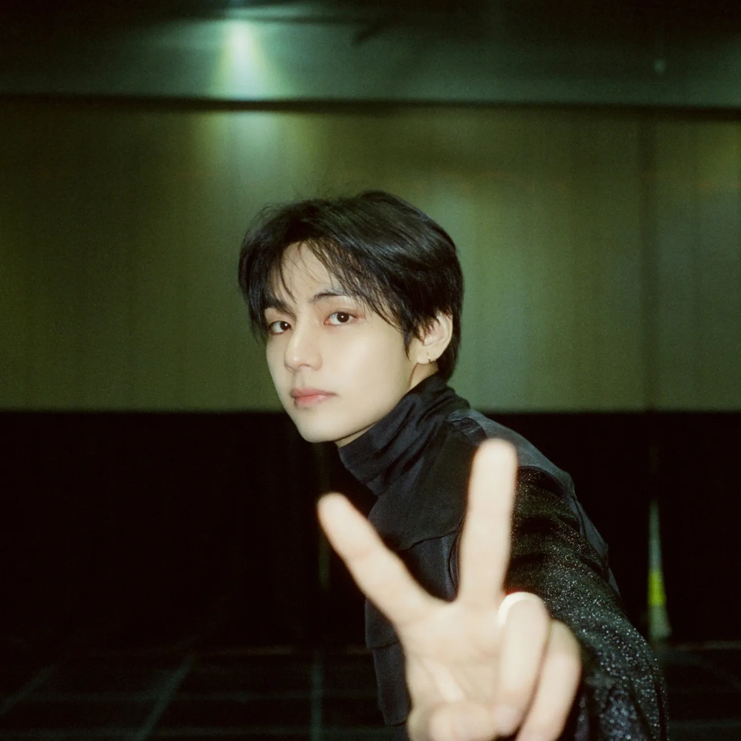 Latest photo of Kim Taehyung (V)