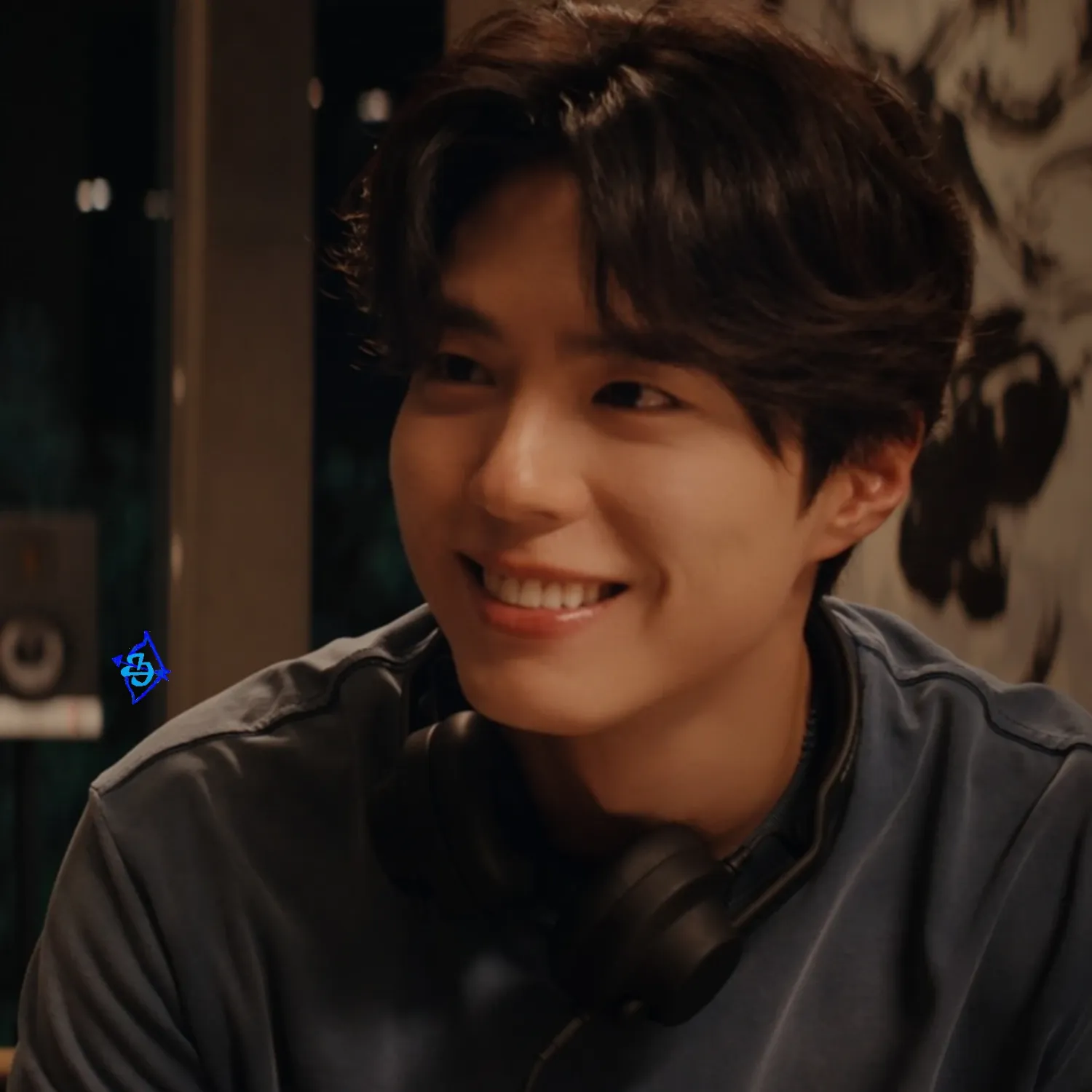 A moment captured by a fan of Park Bogum