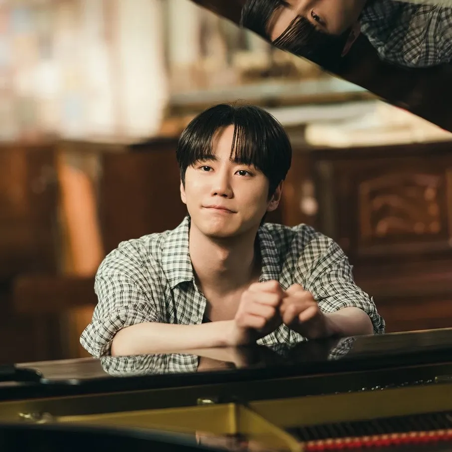 Recent activity shot of Lee Junyoung