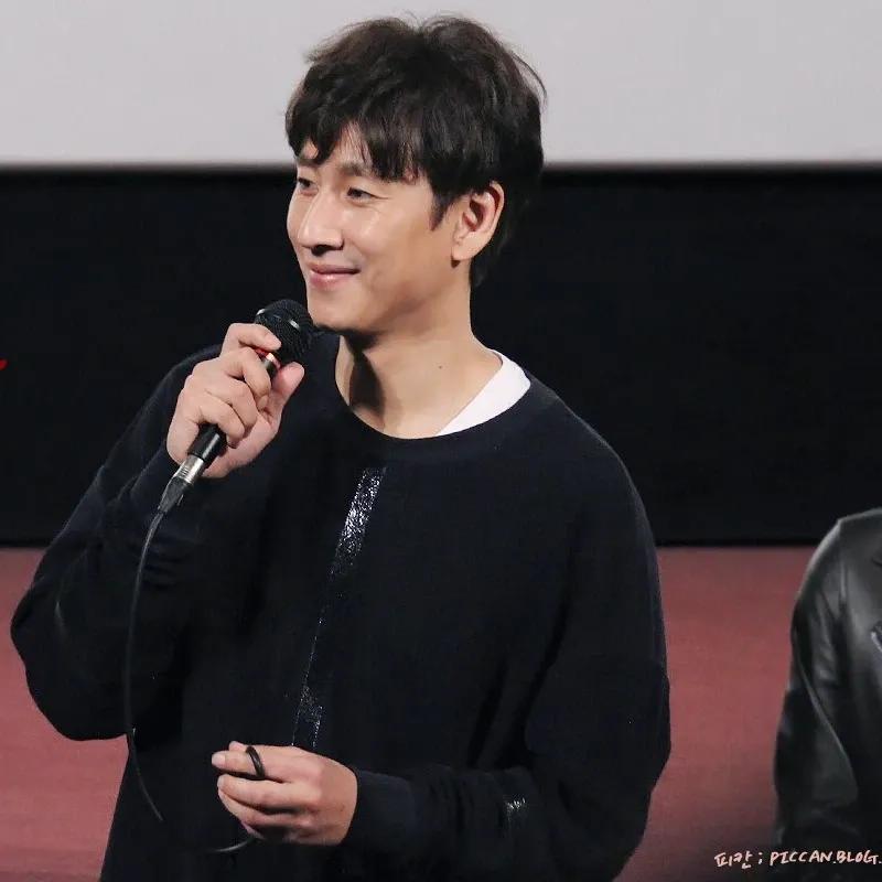 A moment captured by a fan of Lee Sunkyun