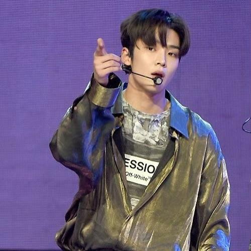 Cuplikan di balik layar dari Rowoon