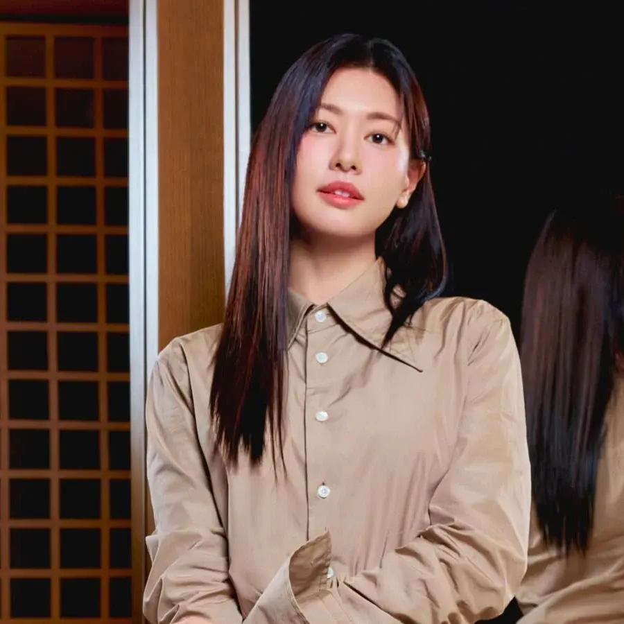 Behind-the-scenes cut of Jung Somin