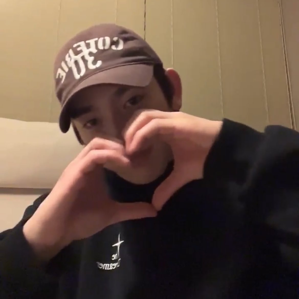 粉絲拍下的朴珍榮瞬間