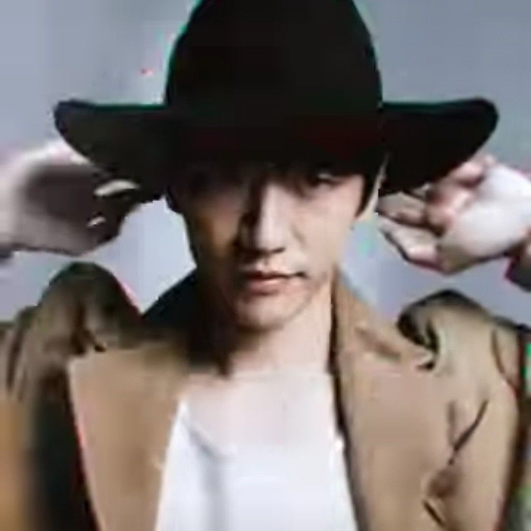 Recent activity shot of Lee Seungyoon