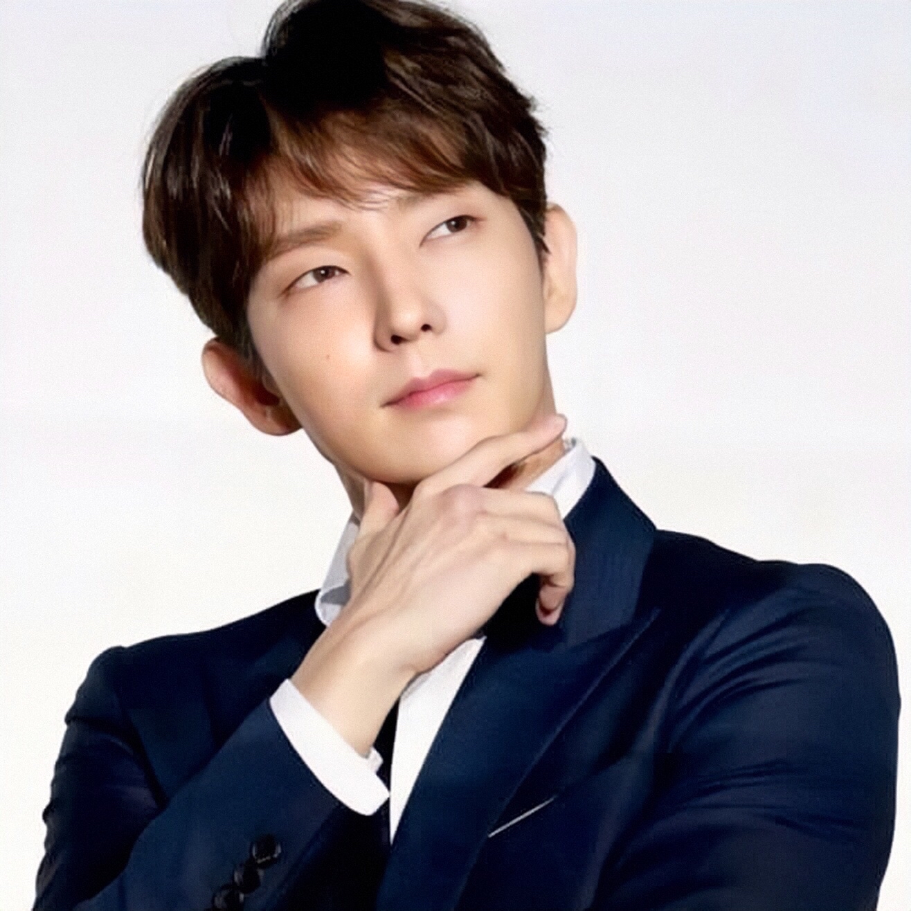 A moment captured by a fan of Lee Joongi