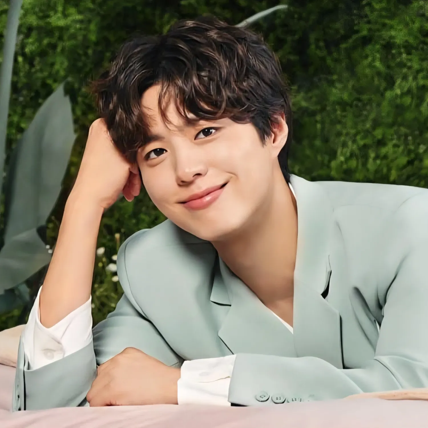 朴寶劍的最新照片