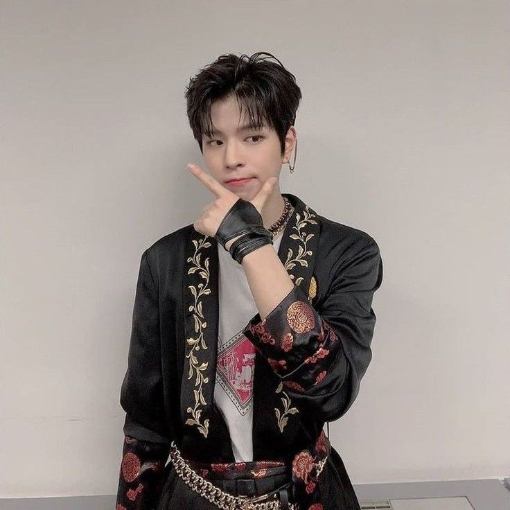 A moment captured by a fan of Park Seojoon