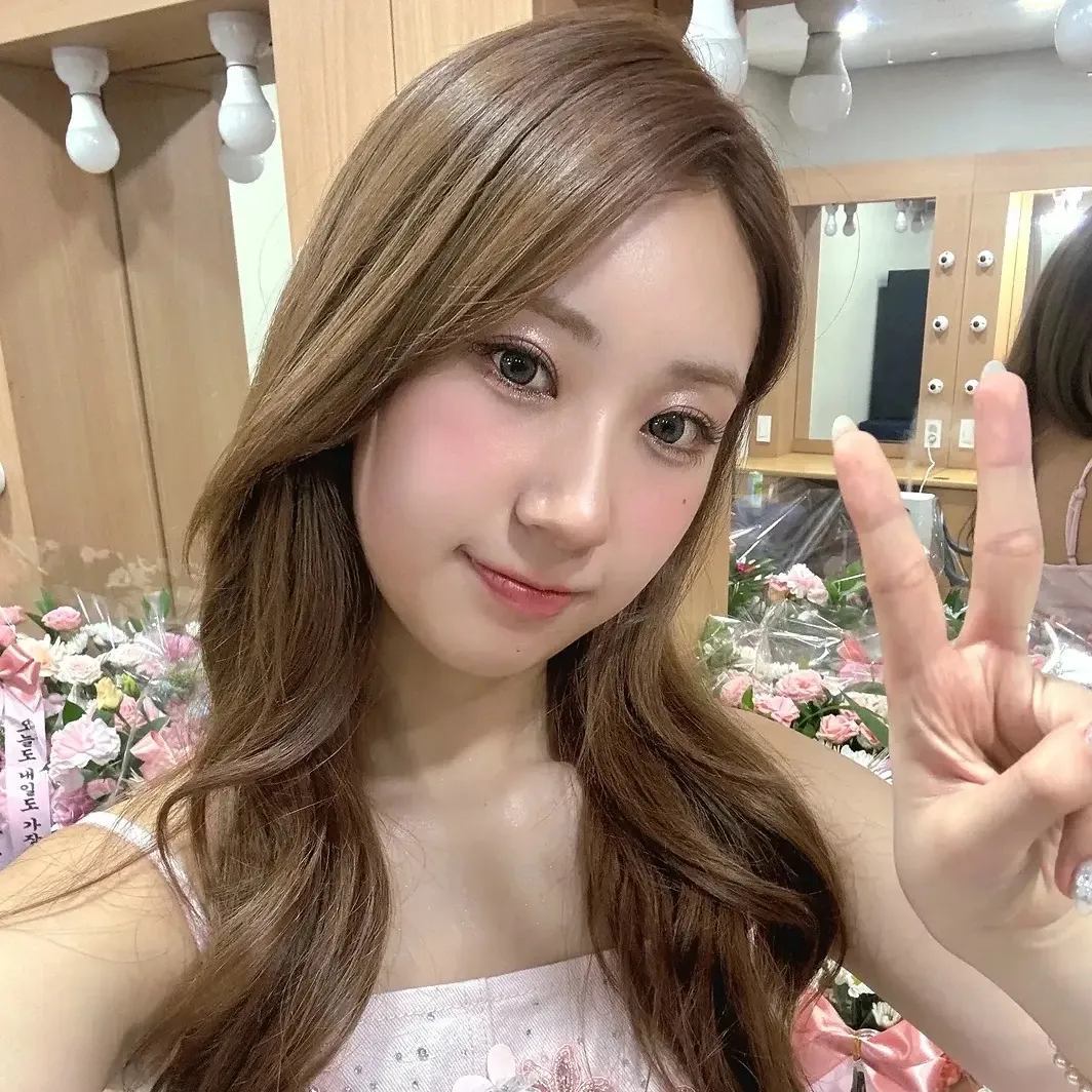 Momen yang diabadikan oleh penggemar Jeon Yujin