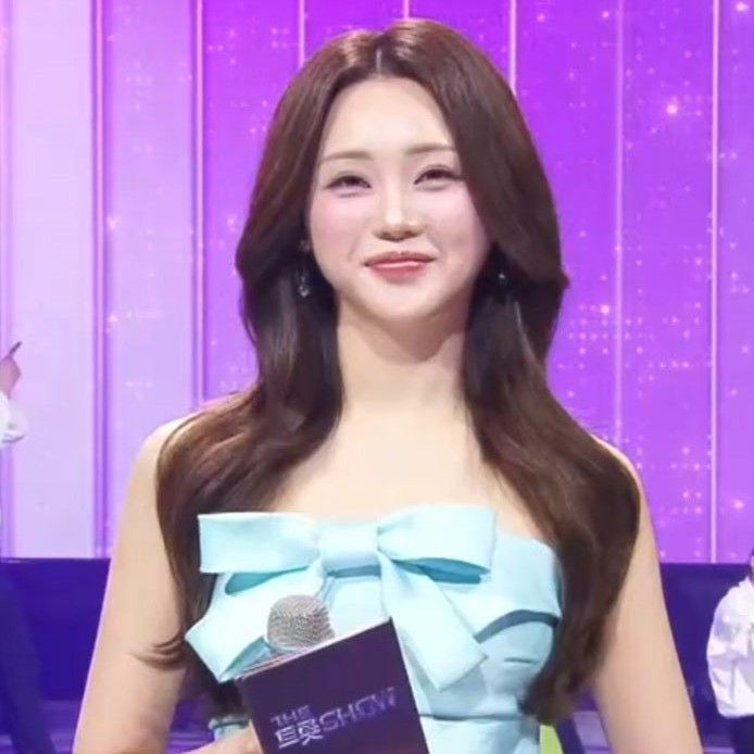 洪智允的最新照片