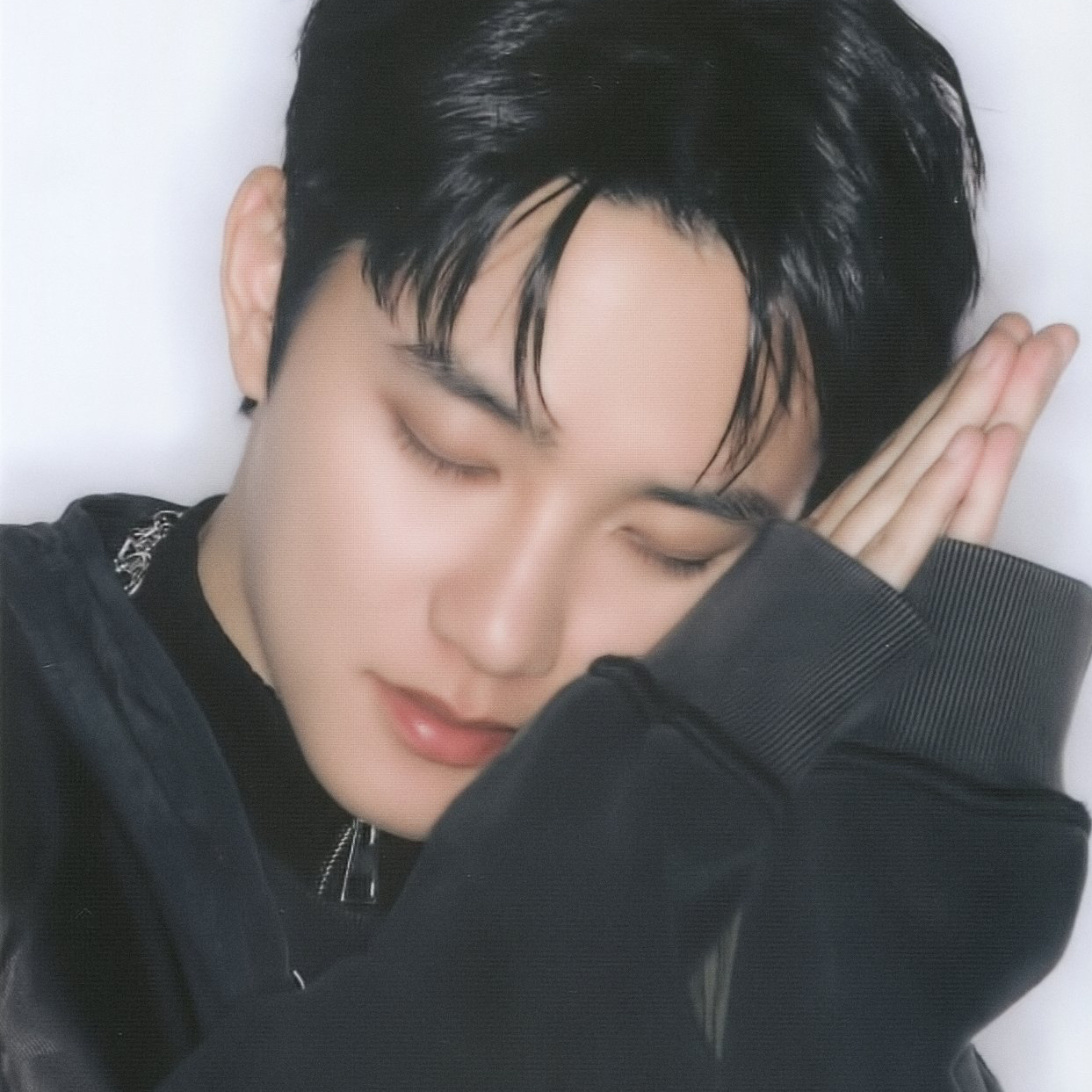 도경수 (디오)의 비하인드 컷