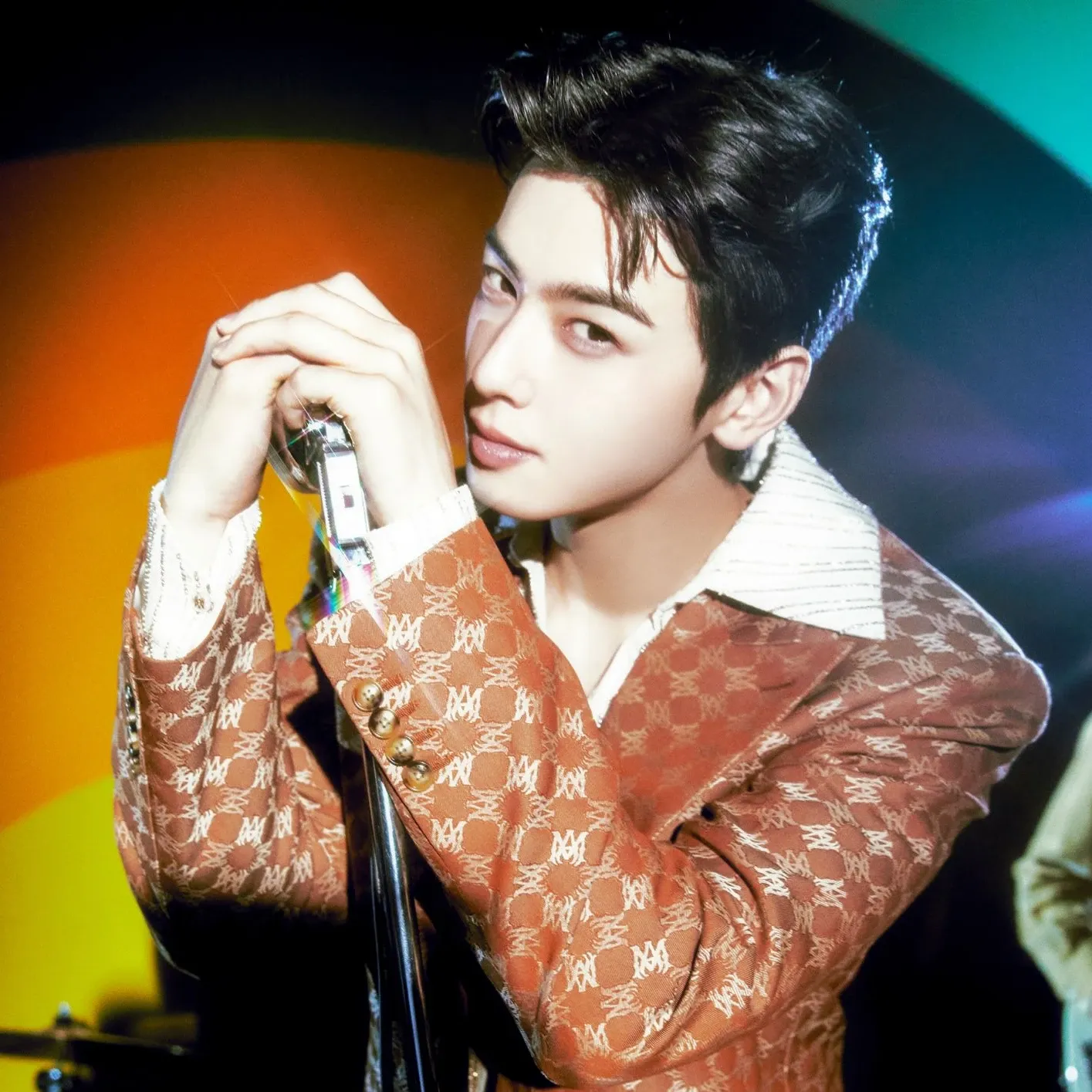 A moment captured by a fan of Cha Eunwoo