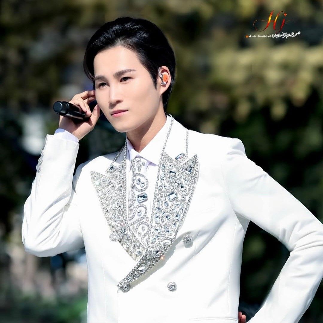 金熙栽的最新照片