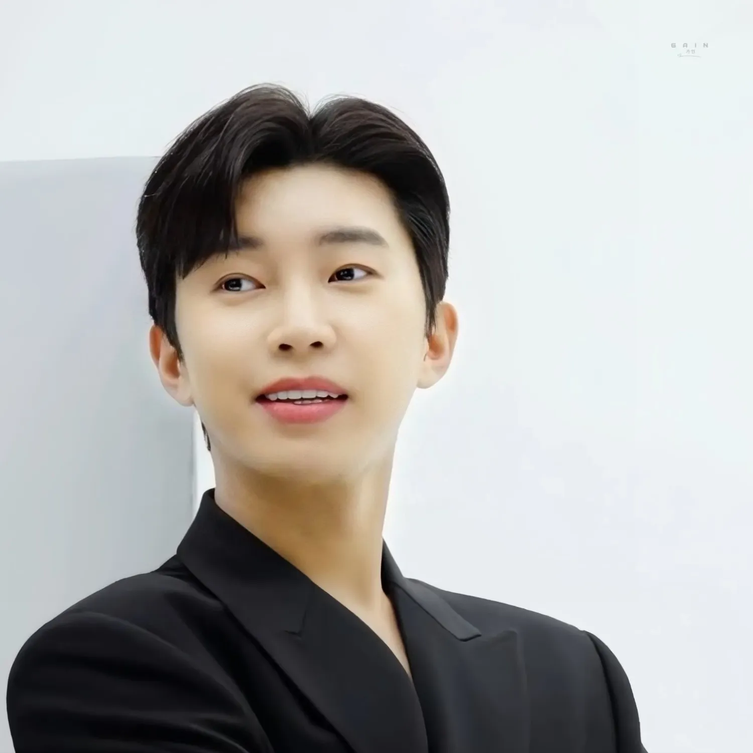 Momen yang diabadikan oleh penggemar Lim Youngwoong