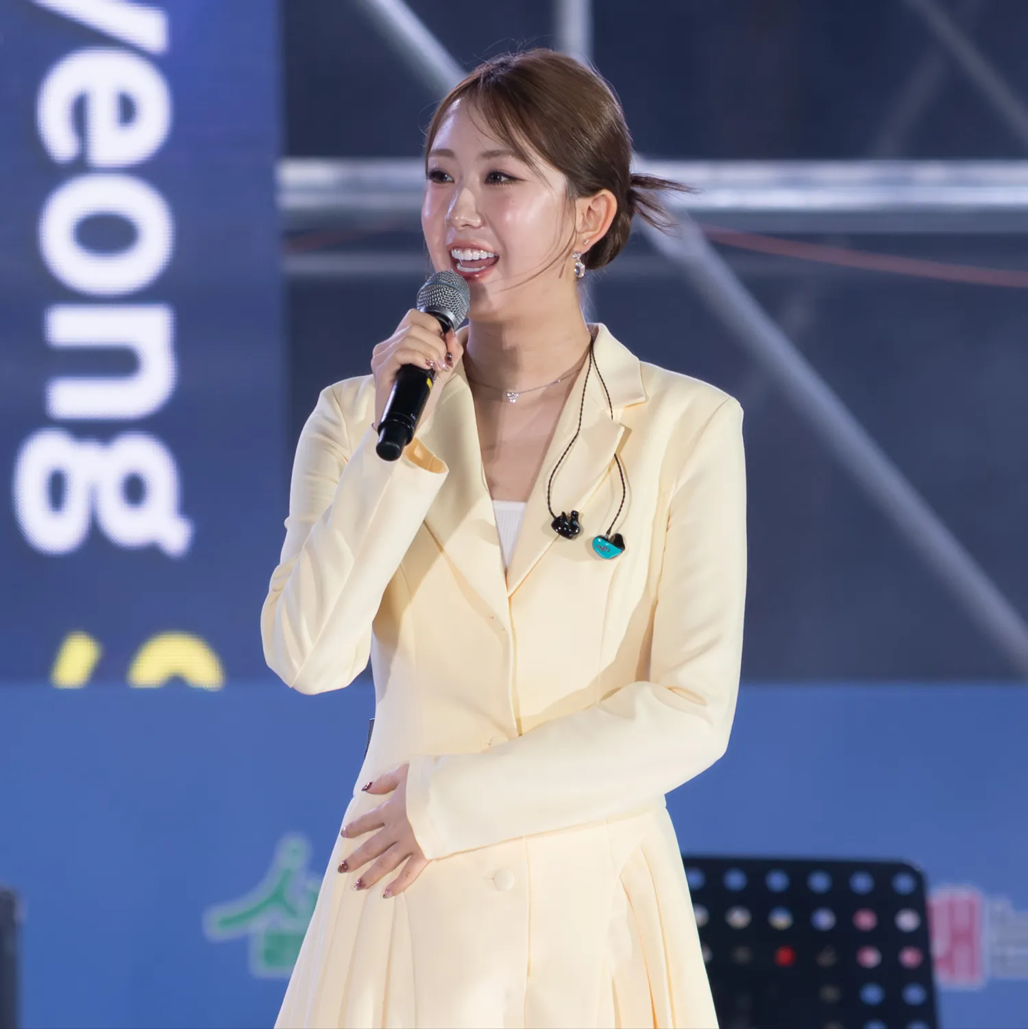 Momen yang diabadikan oleh penggemar Jeon Yujin