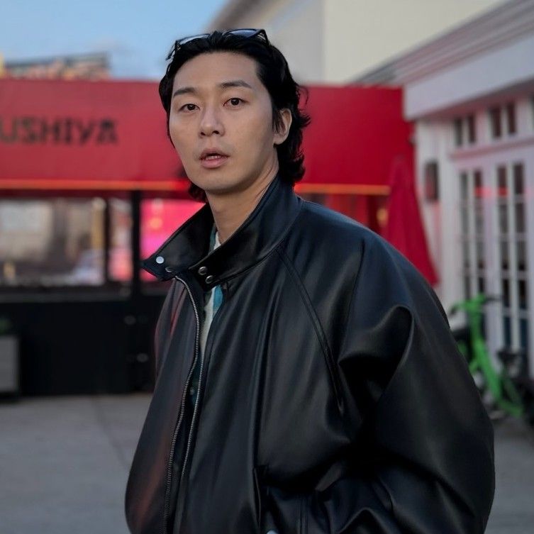 Behind-the-scenes cut of Park Seojoon