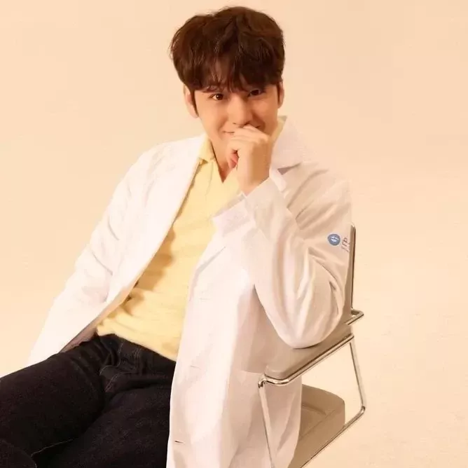 Momen yang diabadikan oleh penggemar Kim Bum