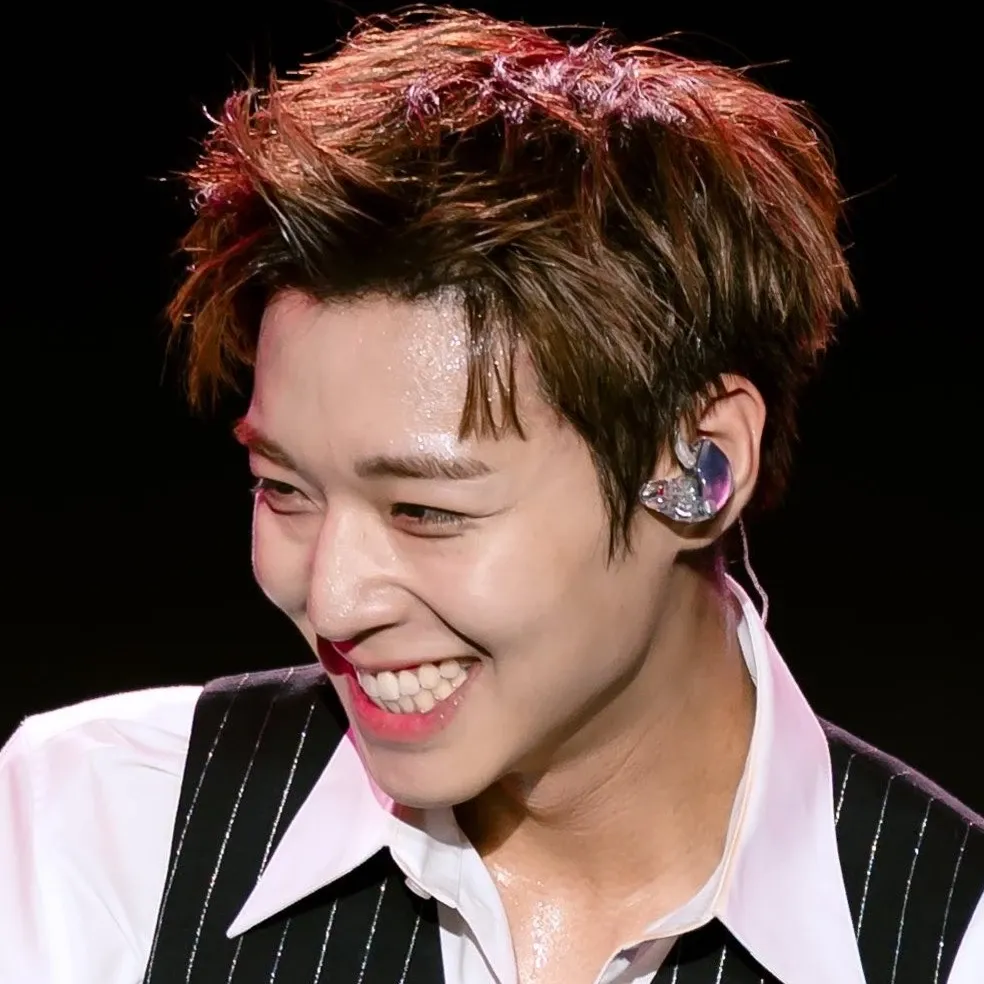 A moment captured by a fan of Park Jihoon