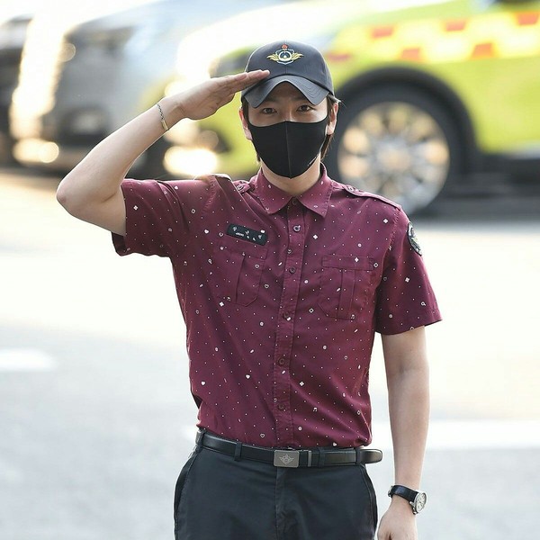 Popular profile photo of Jang Geunsuk loved by fans