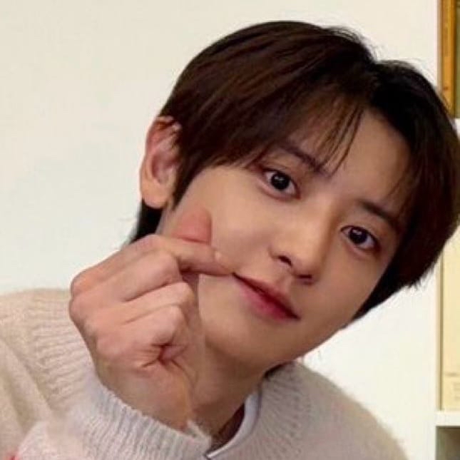 A moment captured by a fan of Chanyeol